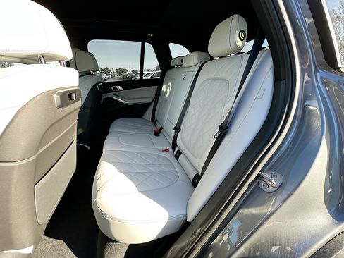 New 2026 BMW X5 sDrive40i w/ Climate Comfort Package image 19