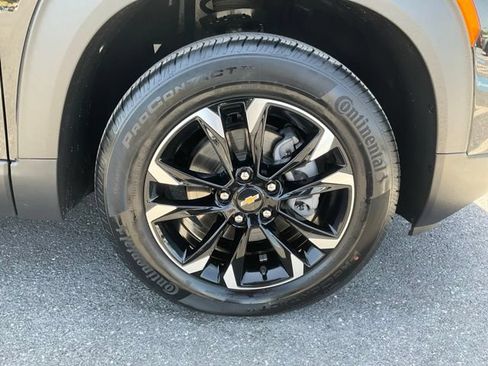 Used 2023 Chevrolet TrailBlazer LT AWD/4WD image 18