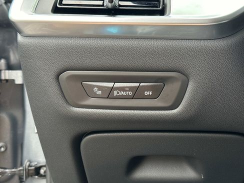 New 2026 BMW X5 xDrive50e image 27