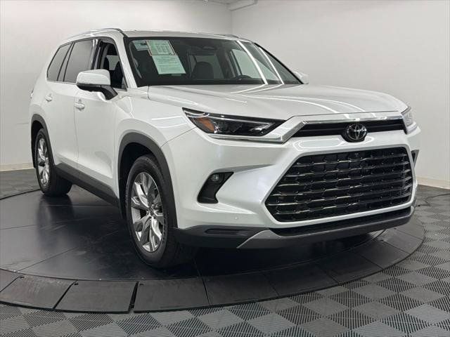 Certified 2026 Toyota Grand Highlander FWD image 8