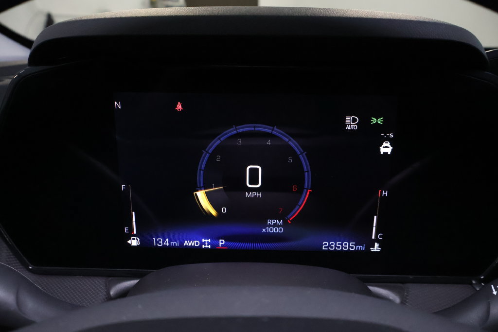 Used 2025 Chevrolet TrailBlazer LT AWD/4WD image 17