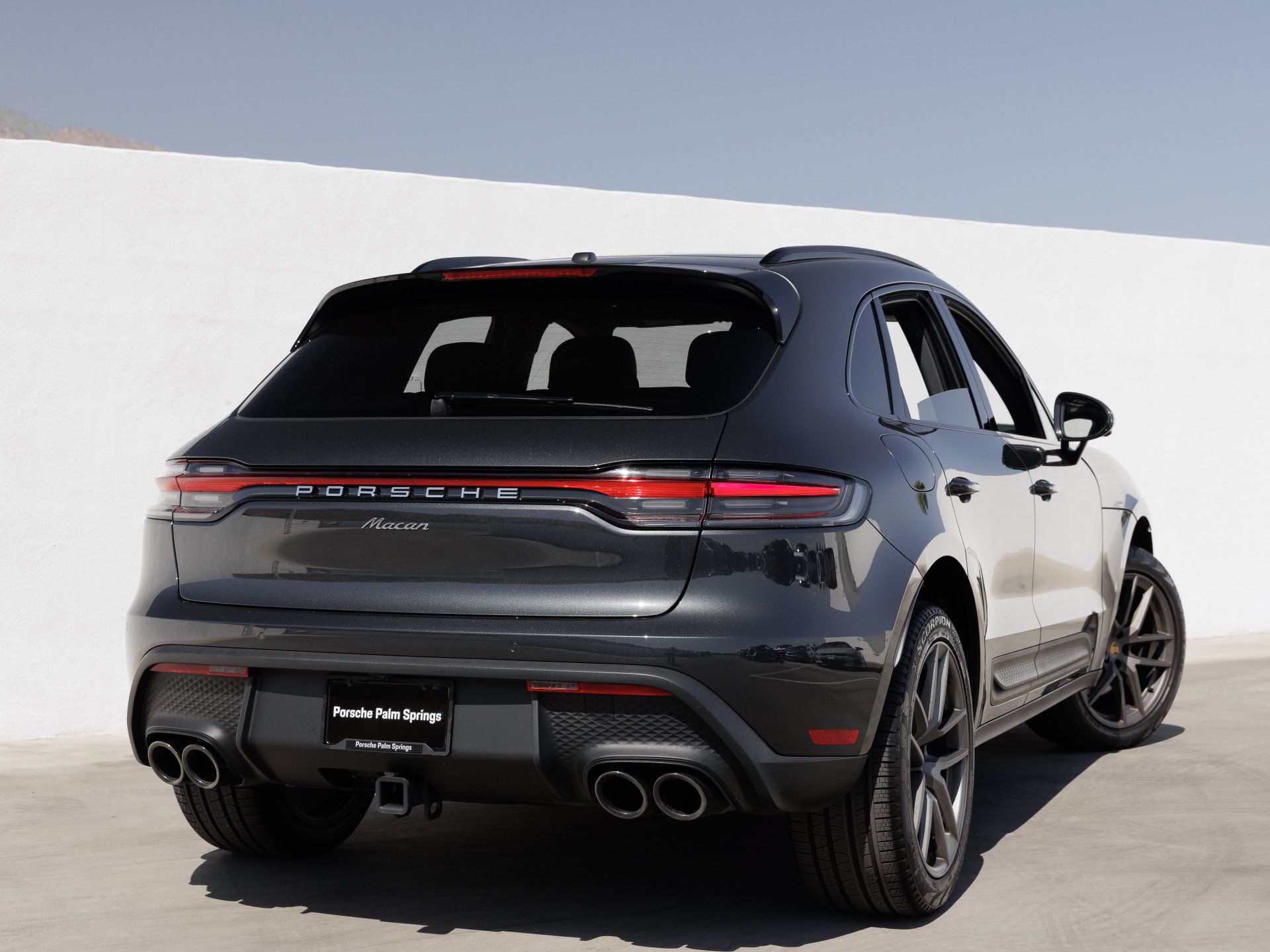 Certified 2026 Porsche Macan AWD/4WD image 7