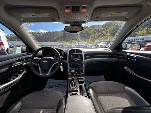 Used 2015 Chevrolet Malibu LT w/ Power Convenience Package image 6