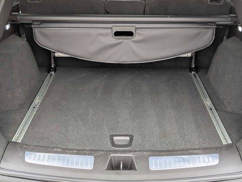 Used 2017 Cadillac XT5 Platinum image 33