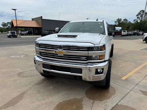 Used 2019 Chevrolet Silverado 2500 LTZ w/ Duramax Plus Package AWD/4WD image 2