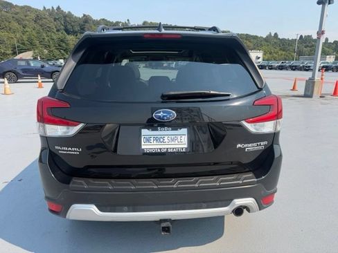 Used 2019 Subaru Forester Touring AWD/4WD image 4