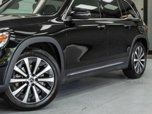 Used 2020 Mercedes-Benz GLB 250 4MATIC image 13