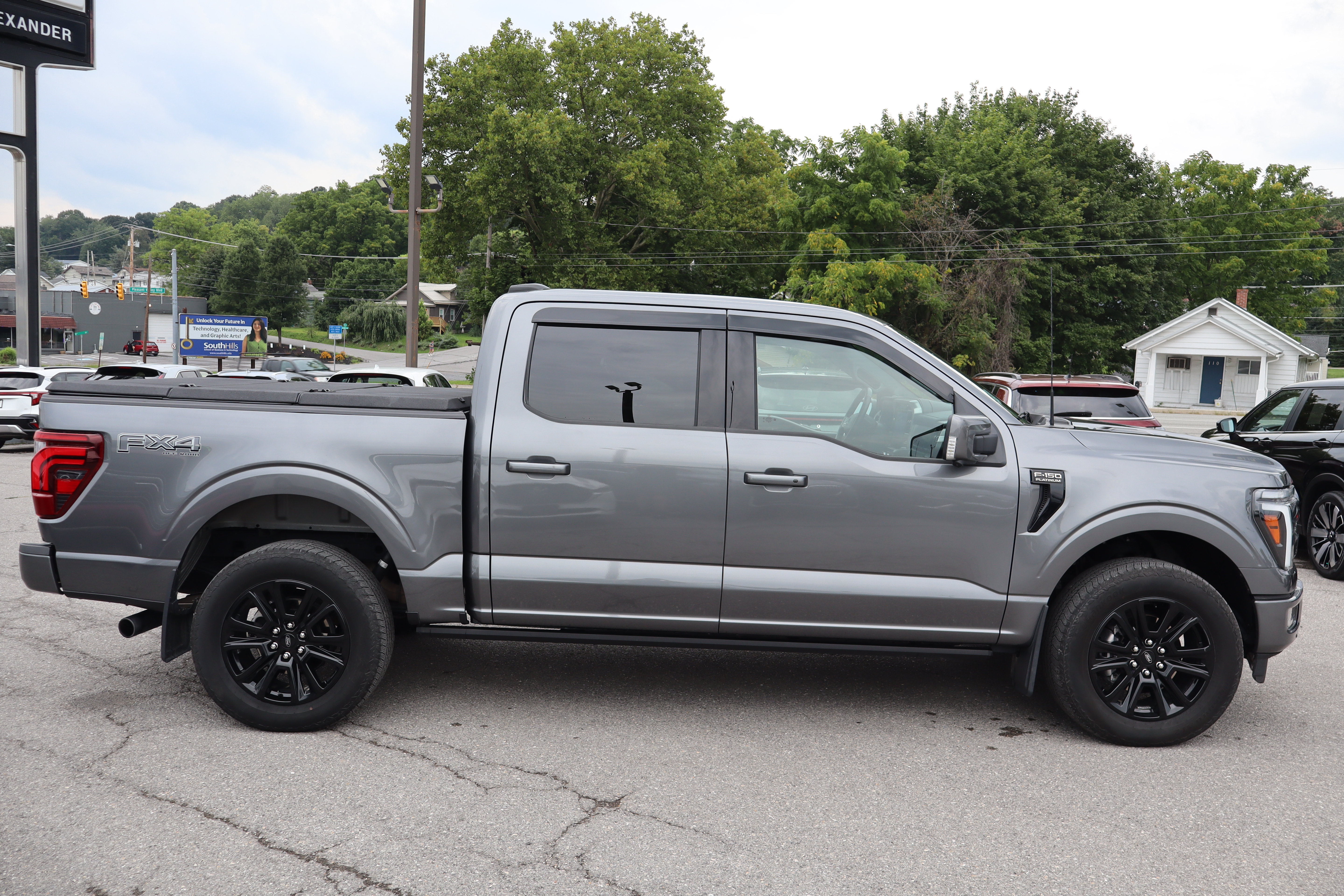 Used 2025 Ford F150 Platinum w/ Equipment Group 702A High AWD/4WD image 2