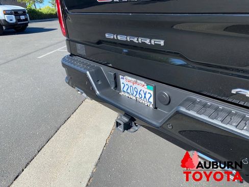 Used 2020 GMC Sierra 1500 AT4 w/ AT4 Premium Package AWD/4WD image 12