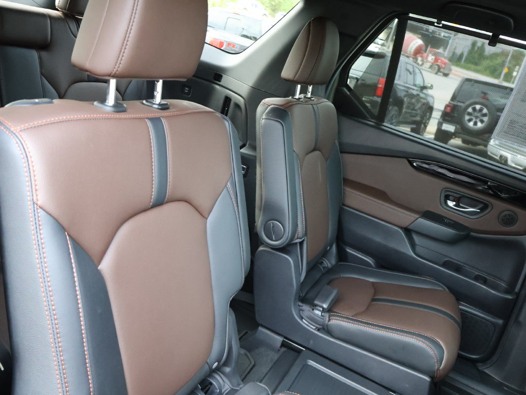 Used 2026 Honda Pilot TrailSport image 12