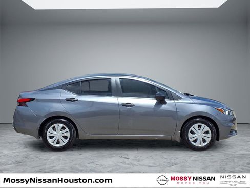 Used 2021 Nissan Versa S image 8