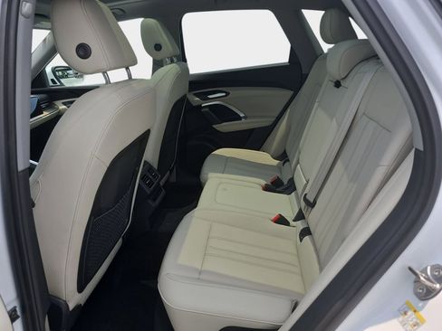 Certified 2025 Audi Q5 Premium w/ Convenience Package AWD/4WD image 24