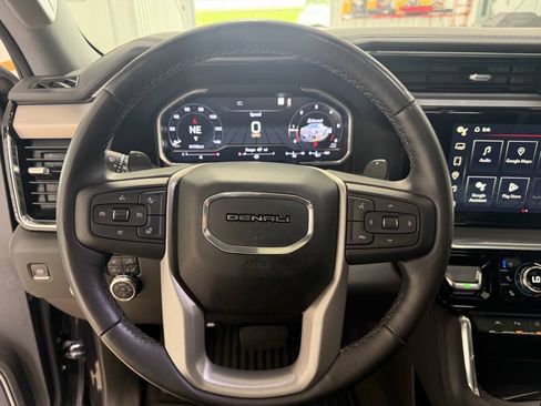 Used 2023 GMC Sierra 1500 Denali w/ Denali Reserve Package AWD/4WD image 15