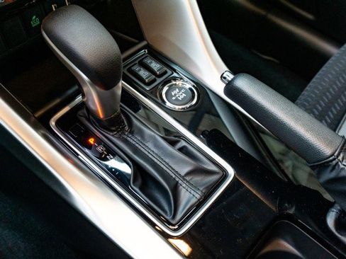 New 2026 Mitsubishi Eclipse Cross LE image 13