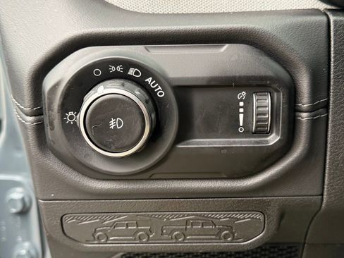 Certified 2024 Jeep Wrangler Sahara image 30