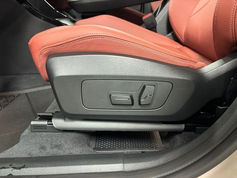 Used 2026 BMW X1 xDrive28i w/ Convenience Package image 13