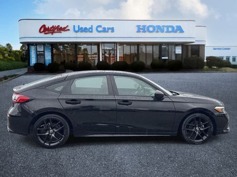 Used 2023 Honda Civic Sport image 6