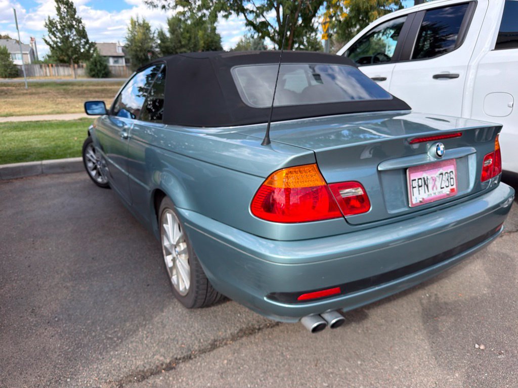 Used 2004 BMW 330Ci Convertible RWD image 3
