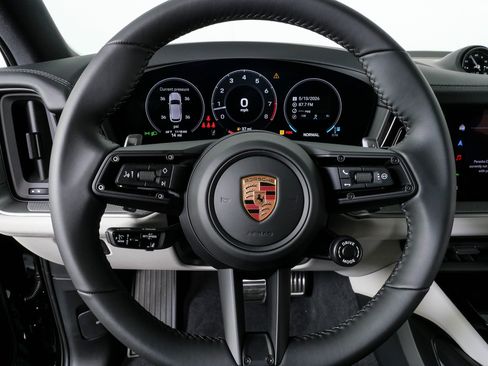 New 2026 Porsche Cayenne S AWD/4WD image 9