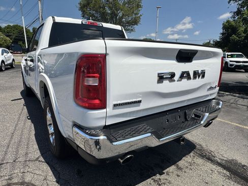 Used 2025 RAM 1500 Big Horn AWD/4WD image 5