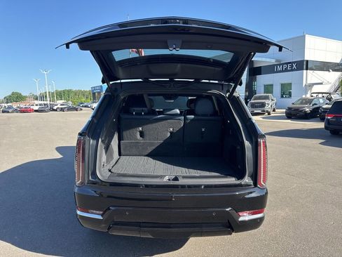 Used 2025 Cadillac Escalade IQ Luxury 2 w/ LPO, Premium Carpet Package AWD/4WD image 30