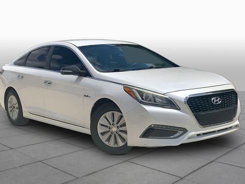 Used 2016 Hyundai Sonata SE FWD image 3