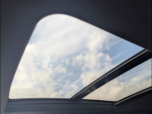 Used 2021 Cadillac XT6 Premium Luxury image 8