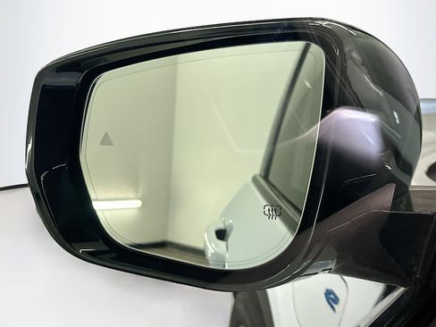 Used 2022 Jeep Grand Cherokee Limited 4xe w/ Luxury Tech Group II image 16