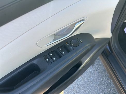 Used 2025 Hyundai Tucson SEL image 18