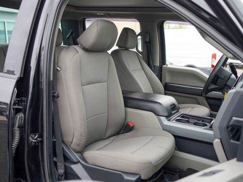 Used 2022 Ford F250 XLT w/ XLT Premium Package AWD/4WD image 19