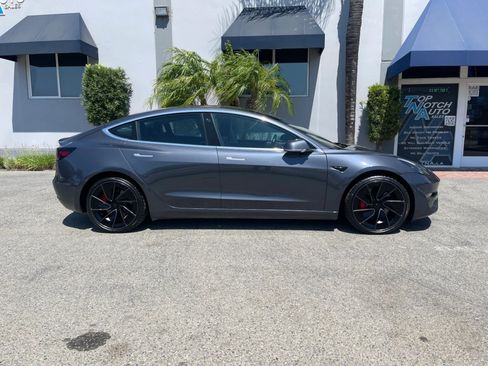 Used 2018 Tesla Model 3 Performance AWD/4WD image 4