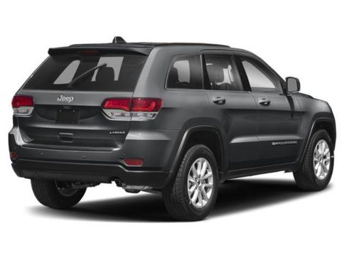 Used 2022 Jeep Grand Cherokee Laredo X image 2