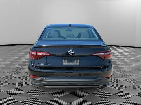 Used 2024 Volkswagen Jetta S image 4