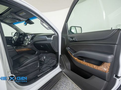 Used 2020 Chevrolet Tahoe Premier AWD/4WD image 40