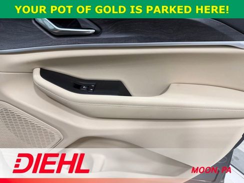 Used 2025 Jeep Grand Cherokee Limited w/ Black Appearance Package image 16