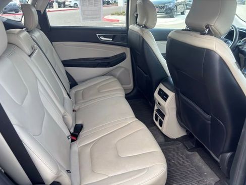 Used 2019 Ford Edge Titanium w/ Equipment Group 301A image 10
