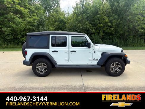 Used 2022 Jeep Wrangler Unlimited Sport AWD/4WD image 11