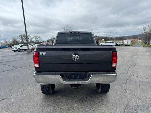 Used 2018 RAM 2500 SLT w/ Luxury Group image 5
