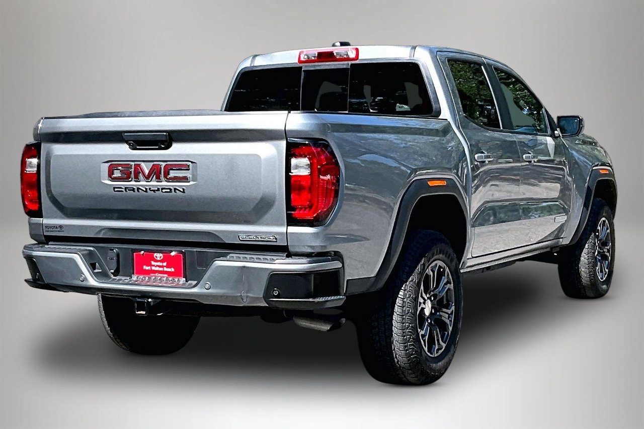 Used 2023 GMC Canyon Elevation w/ Convenience Package RWD image 5