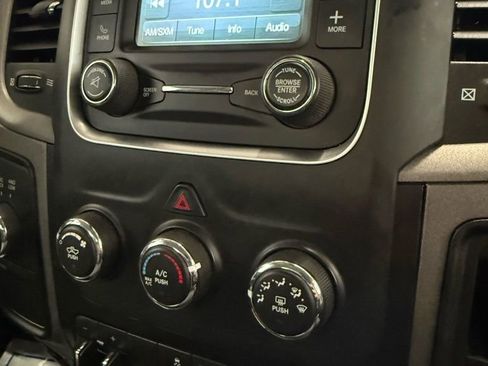 Used 2018 RAM 2500 Tradesman w/ Chrome Appearance Group image 16