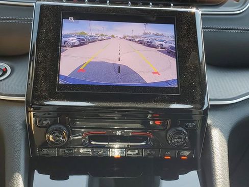 New 2026 Jeep Grand Cherokee Laredo image 29