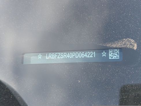 Used 2023 Buick Envision Avenir image 10