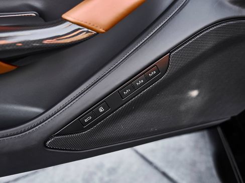 Used 2022 Ferrari F8 Tributo RWD image 37