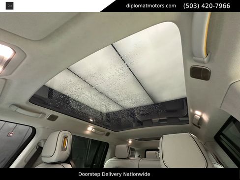 Used 2023 Rivian R1S Adventure image 37