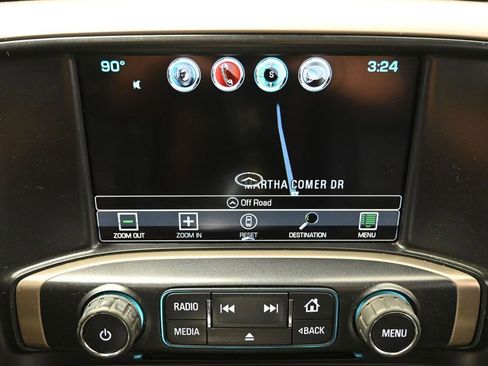 Used 2017 GMC Sierra 2500 Denali w/ Suspension Package, Off-Road AWD/4WD image 22