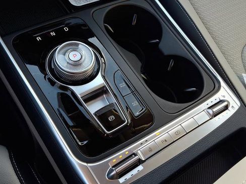 New 2026 Kia Carnival SX Prestige image 7