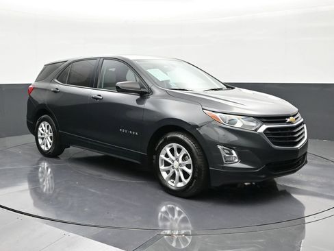 Used 2019 Chevrolet Equinox LS FWD image 7