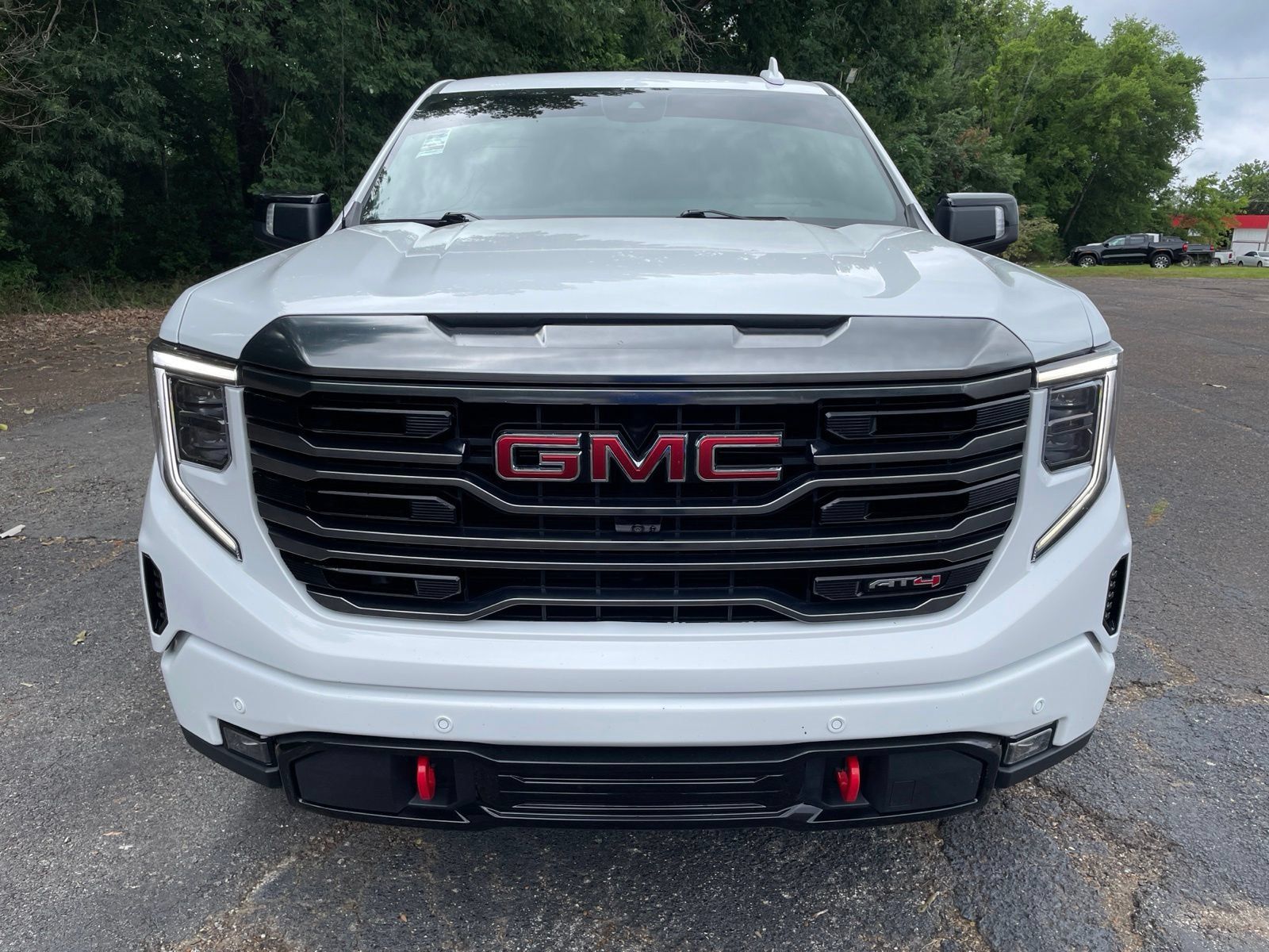 Used 2022 GMC Sierra 1500 AT4 w/ AT4 Premium Package AWD/4WD image 10