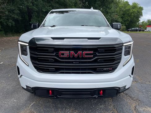 Used 2022 GMC Sierra 1500 AT4 w/ AT4 Premium Package AWD/4WD image 10