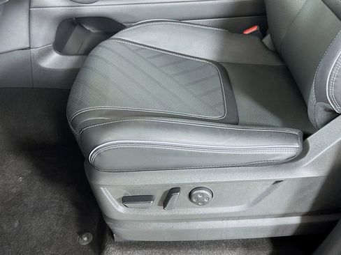 Used 2025 INFINITI QX80 Luxe image 23